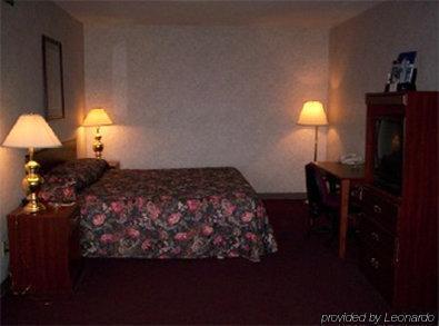 Sunflower Inn & Suites - Garden City Camera foto