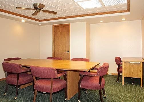 Sunflower Inn & Suites - Garden City Servizi foto